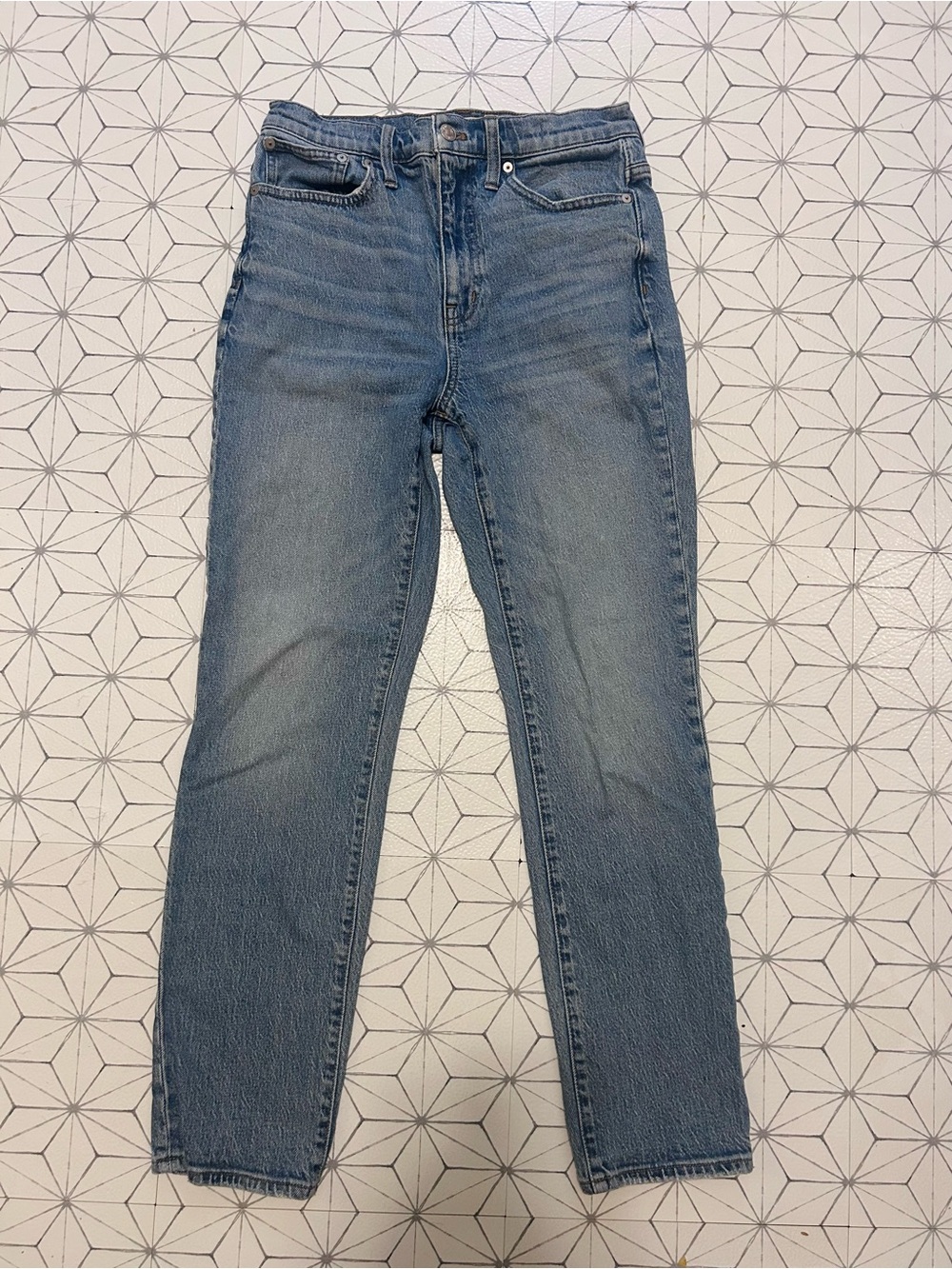Madewell Women's Straight Leg Jeans in Light Wash Blue